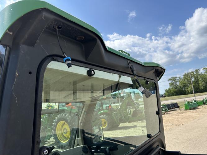 John Deere 835R