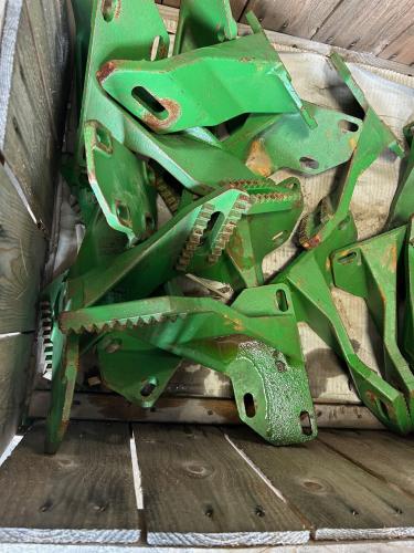 John Deere A72541 cast coulter arm