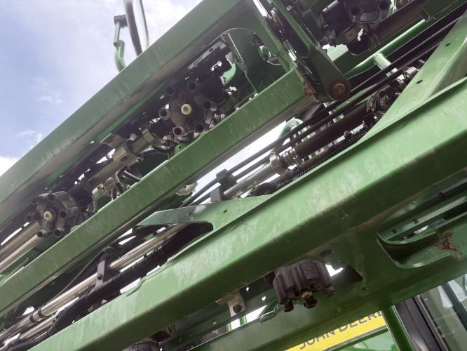 John Deere 412R