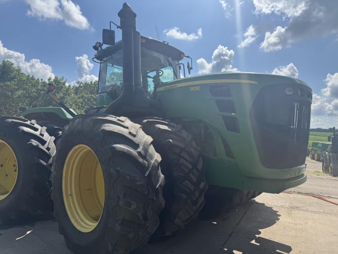 John Deere 9530