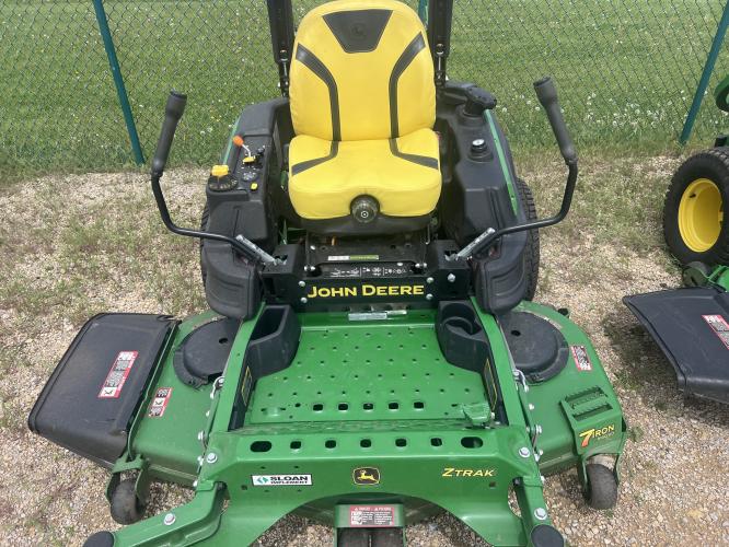 John Deere Z930R