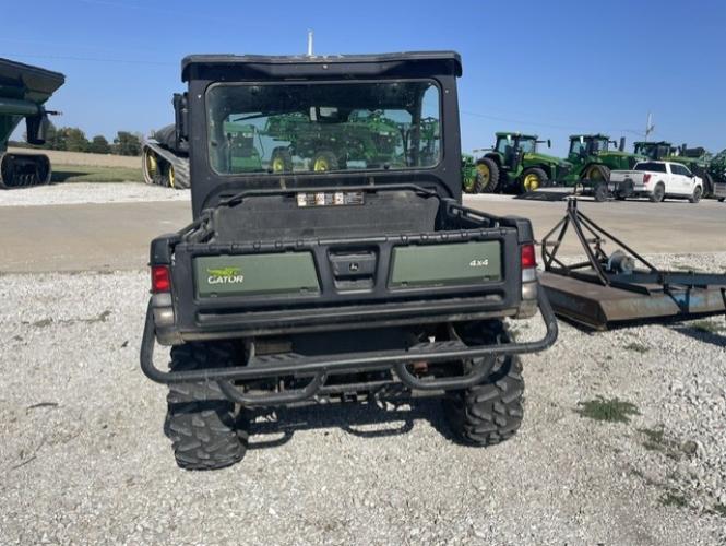 John Deere 835M