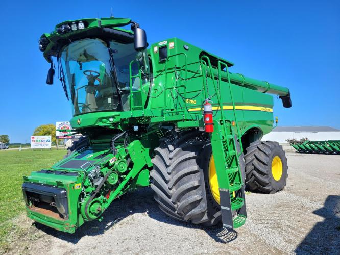 John Deere S780