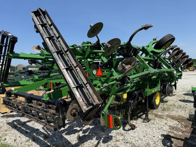 John Deere 2730