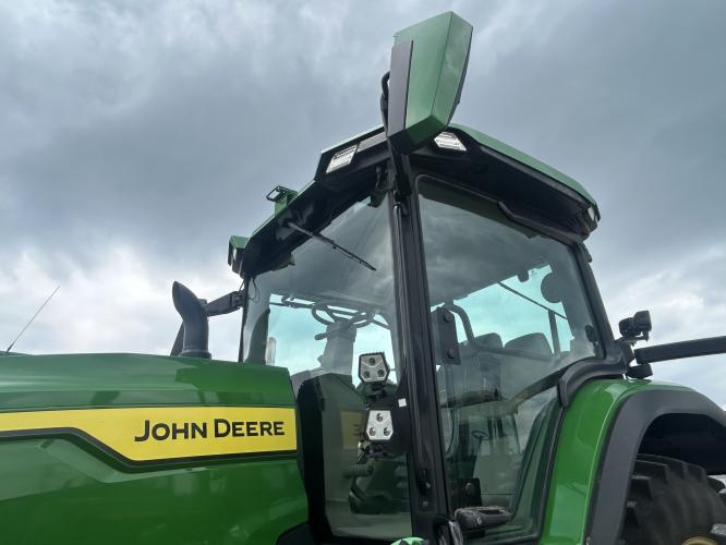 John Deere 8R 410