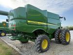 John Deere S760