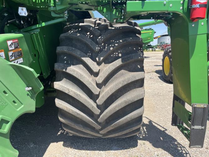 John Deere S790