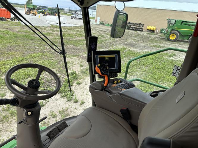 John Deere S780