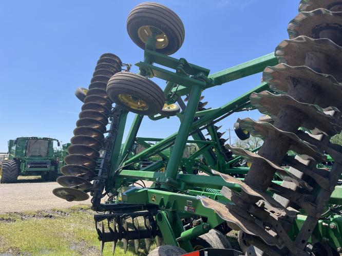 John Deere 2623VT
