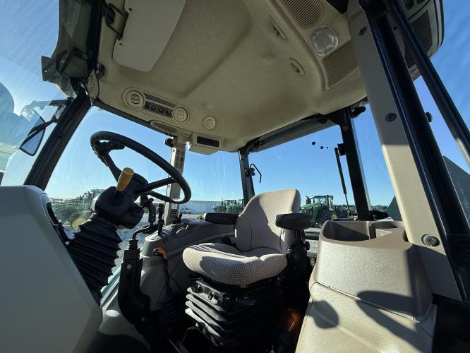 John Deere 5100E