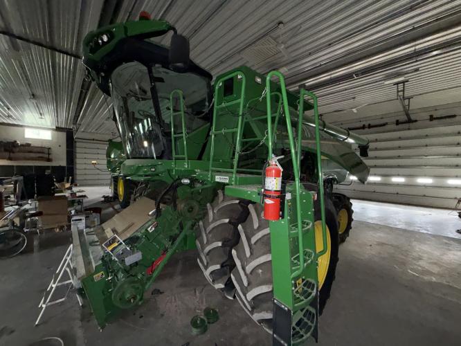 John Deere S780