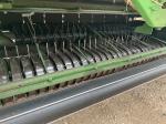 John Deere 569