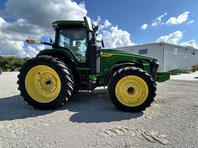 John Deere 8R 410