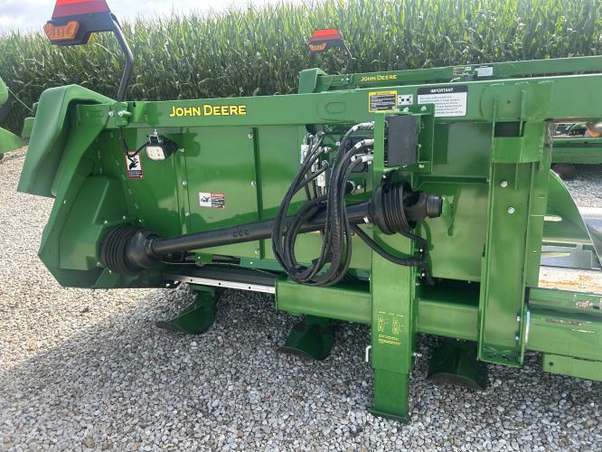 John Deere C8R