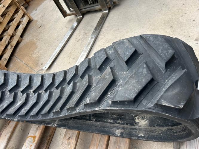 John Deere 18" FRONT TRACK FOR JD 8RX