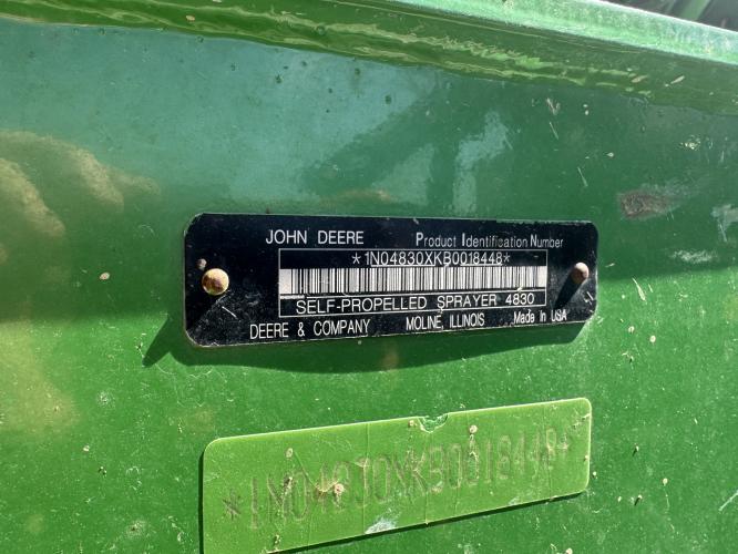 John Deere 4830