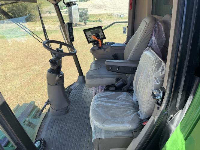 John Deere S780