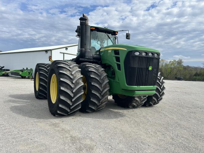 John Deere 9530