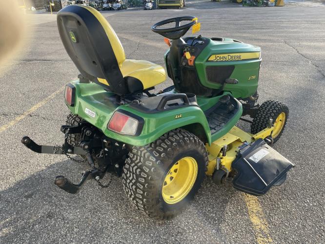 John Deere X758