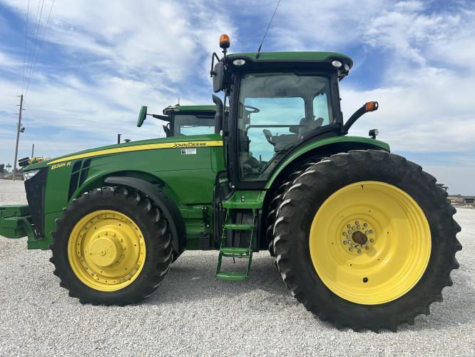 John Deere 8285R