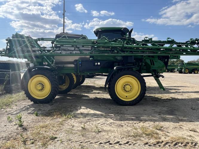 John Deere 412R
