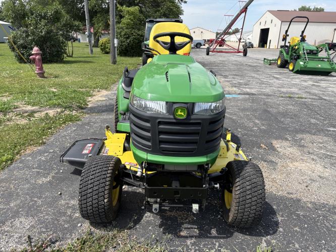 John Deere X730