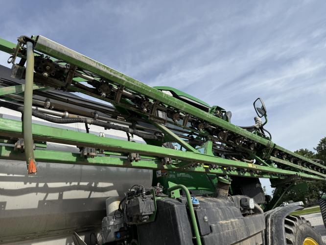 John Deere 412R