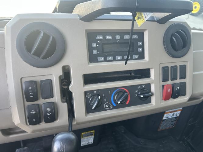John Deere XUV 845R Premium Cab
