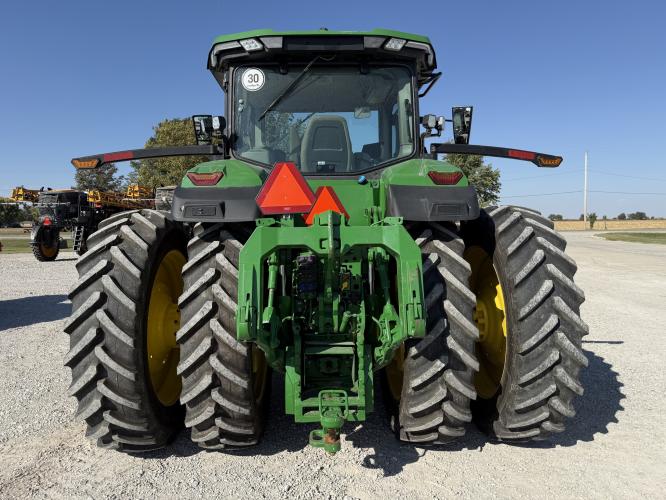 John Deere 8R 410