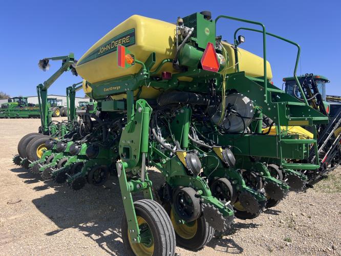 John Deere 1775NT