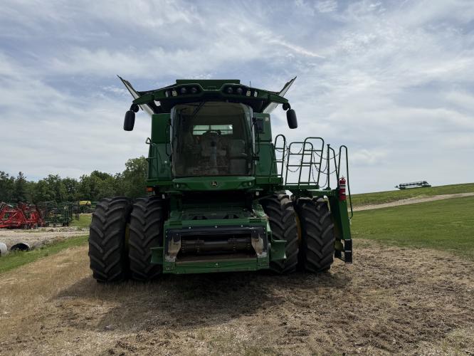 John Deere S780