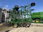 John Deere 2210