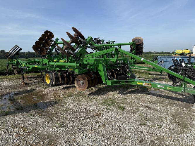 John Deere 2730