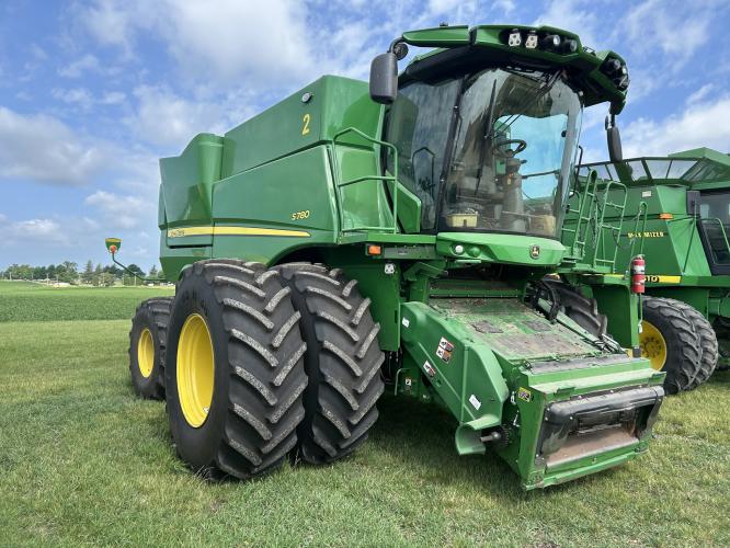 John Deere S780