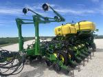 John Deere 1775NT