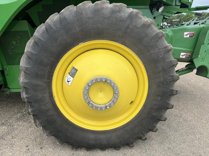 John Deere S770