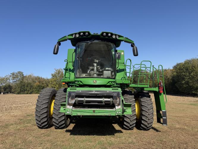 John Deere S780