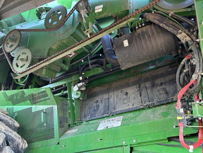 John Deere S790