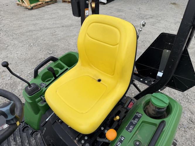 John Deere 1023E