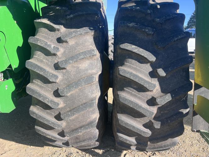 John Deere S680