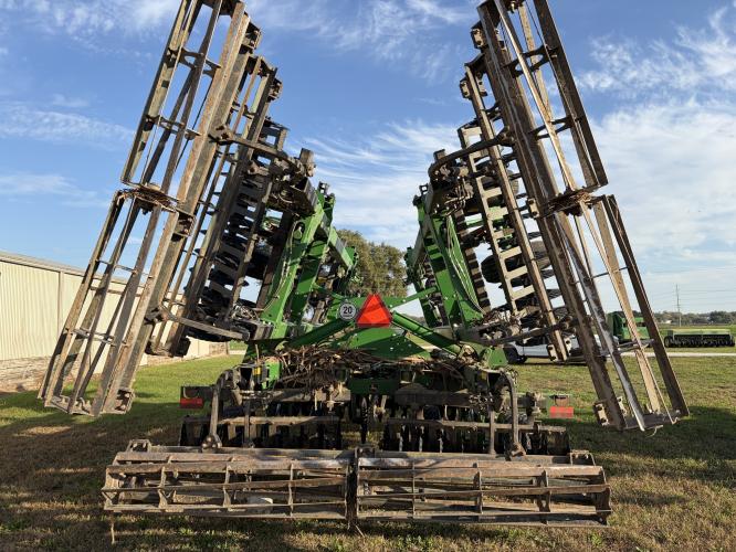 John Deere 2660VT
