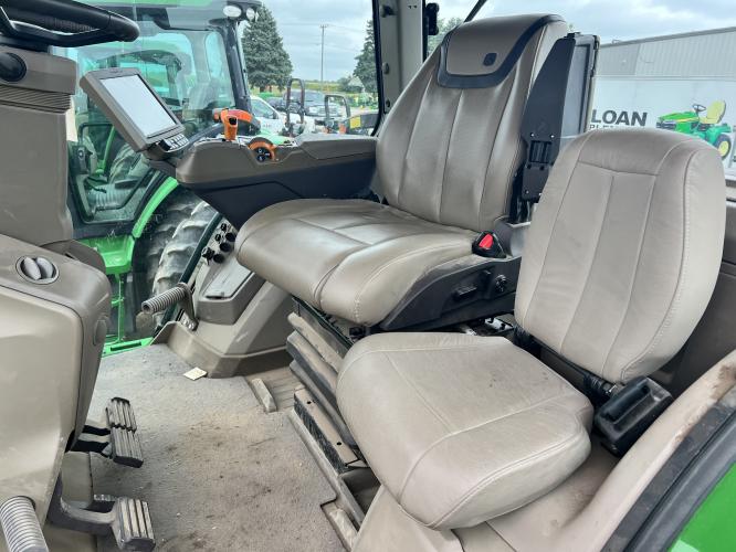 John Deere 8R 370