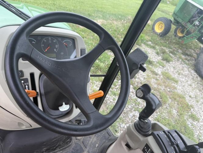 John Deere 3720