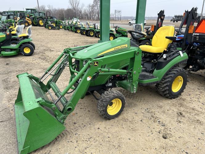 John Deere 1025R
