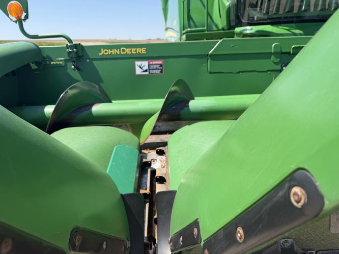 John Deere 608C