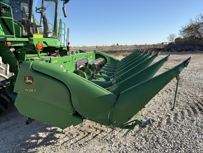 John Deere 708C