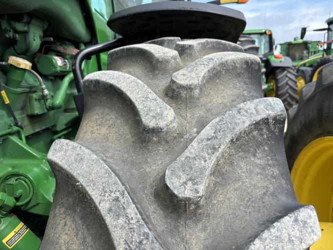 John Deere 8360R