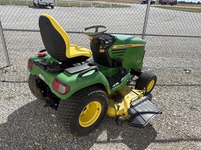 John Deere X740