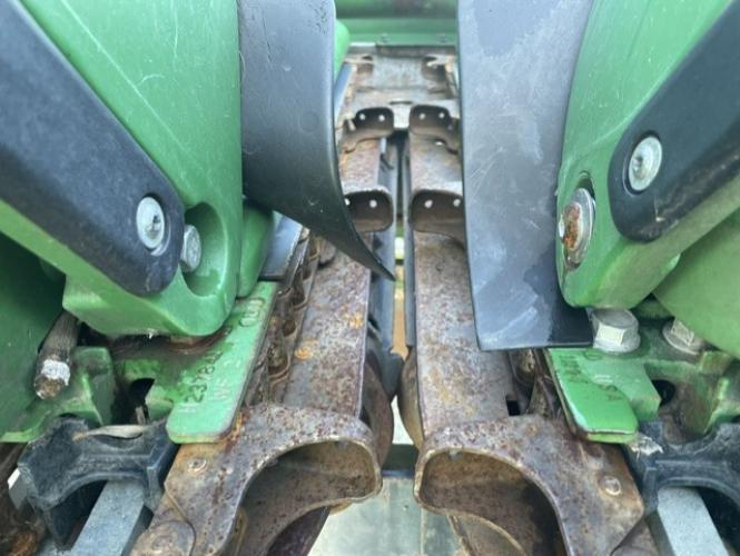John Deere C8R