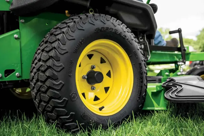 Z720M ZTrak™ Zero-Turn Mower